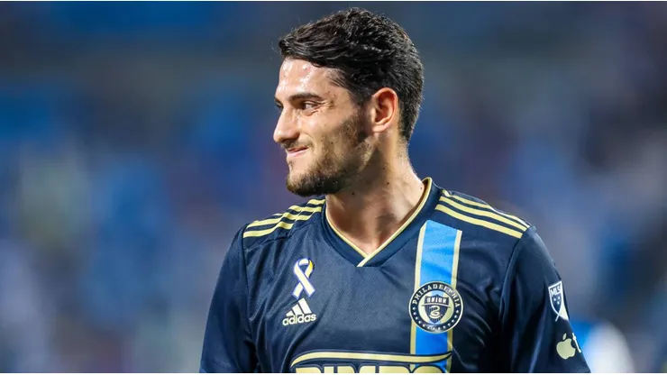 Feyenoord eligió al delantero que reemplazará a Santiago Giménez