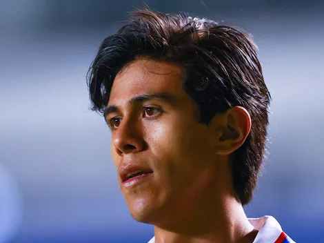 Afición de Chivas se niega a la salida de Macías