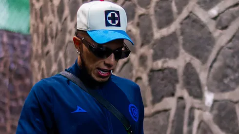 Salcedo se quedaría en Cruz Azul para el Apertura 2024.