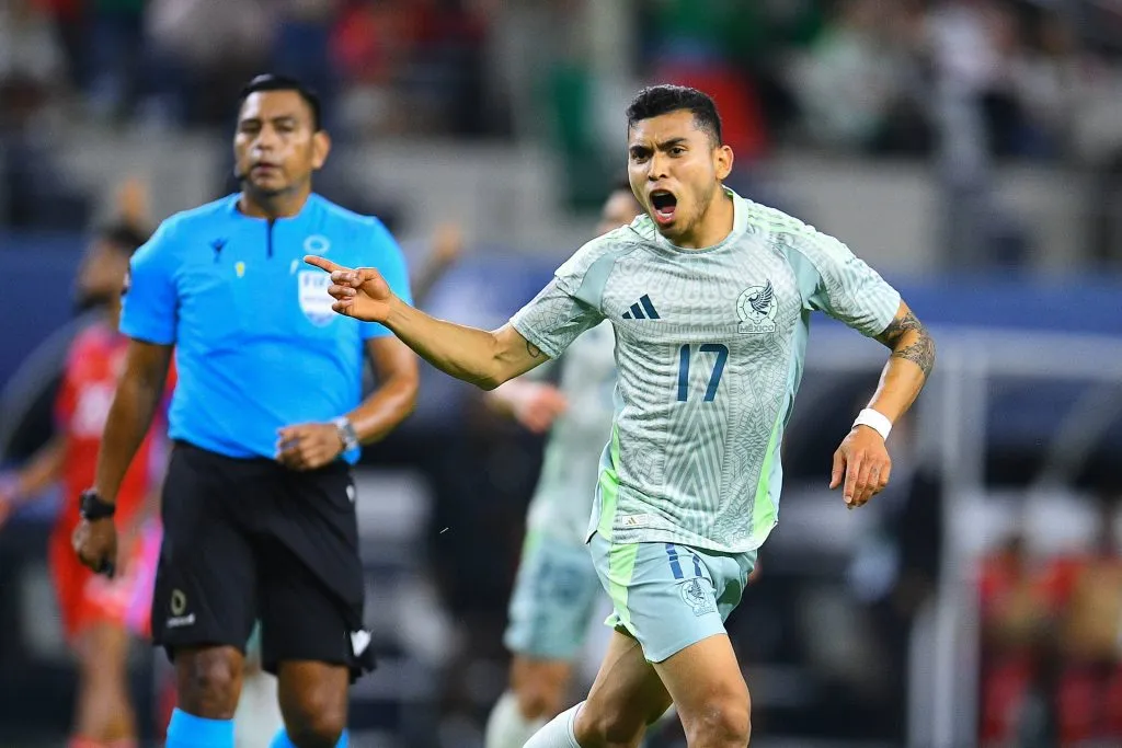 Afirman que sí hay oferta por Orbelín Pineda: “La vi con mis ojos” (Imago)