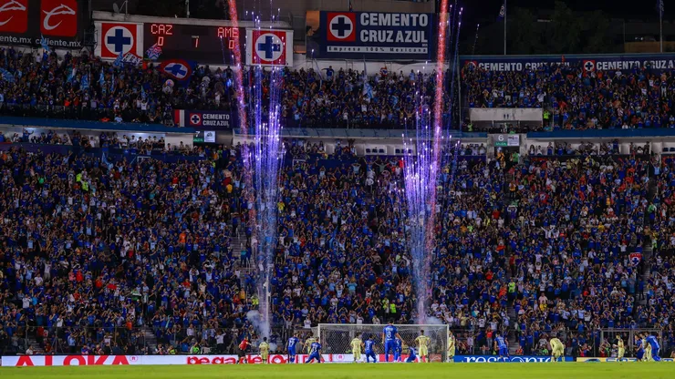 Ahora serán las NOCHE mágicas de Cruz Azul en el Estadio Azul.
