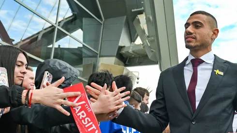 El delantero griego es el primer refuerzo de Cruz Azul de cara al Apertura 2024.