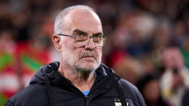 Bielsa criticó a Jaime Lozano por la suplencia de Santi Giménez