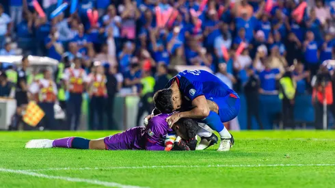 El futbolista colombiano extendió su vínculo con los cementeros hasta el próximo 2029.