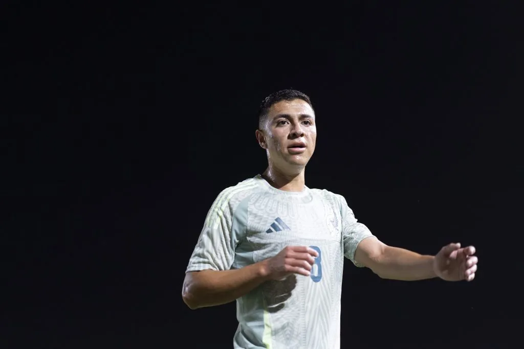 Cruz Azul durmió al América y a Chivas con el fichaje de Andrés Montaño (Imago 7)