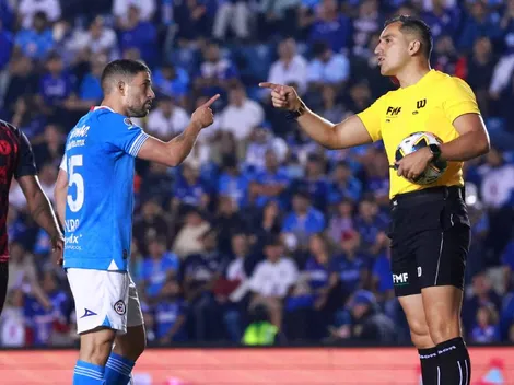 Así reaccionó la afición de Cruz Azul a los audios del VAR frente a Xolos