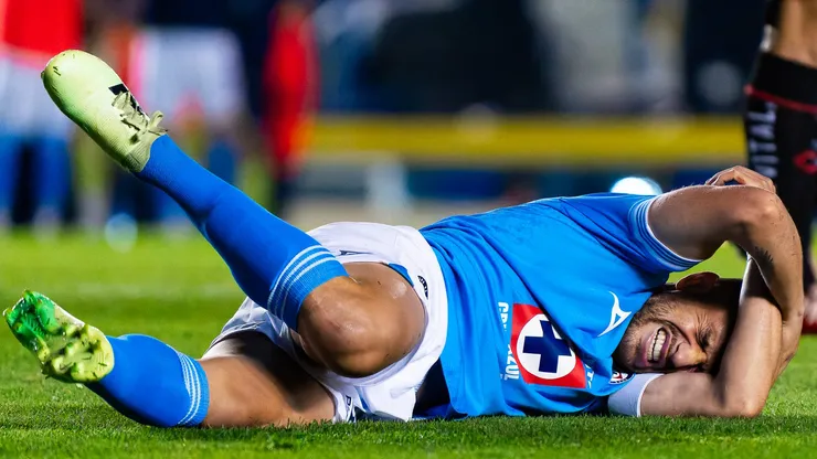 Nacho Rivero sufrió una patada en la cabeza.