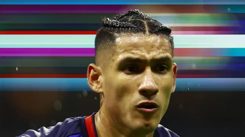 El delantero mexicano es pretendido por el club griego y ya habría un acuerdo entre las partes. Aún y así, la operación sigue sin cerrarse.