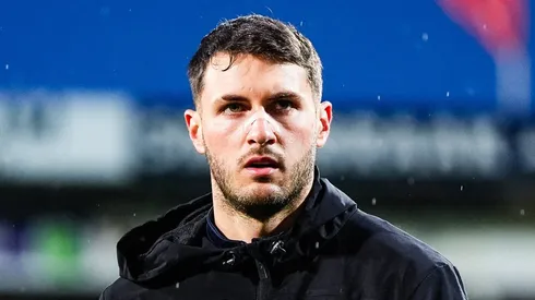 ¿Santi Giménez se queda en Feyenoord?