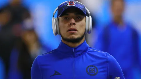 Carlos Salcedo sigue al pendiente de Cruz Azul.