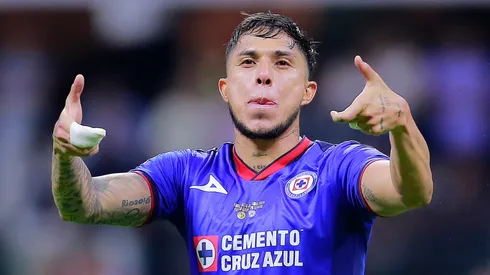 Enigmático mensaje del Titán en redes sociales.