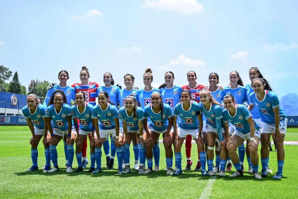 Cruz Azul presume plantilla renovada. (Foto: Imago7)