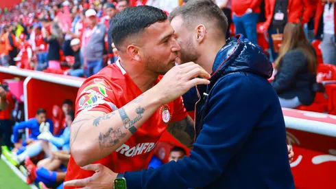 Escobar se habría ido de Cruz Azul por una diferencia con Anselmi.