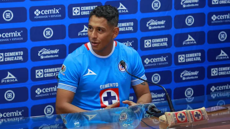 Luis Romo se convirtió en el cuatro refuerzo de Cruz Azul.