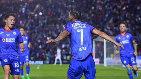 Momento difíciles vive La Máquina.