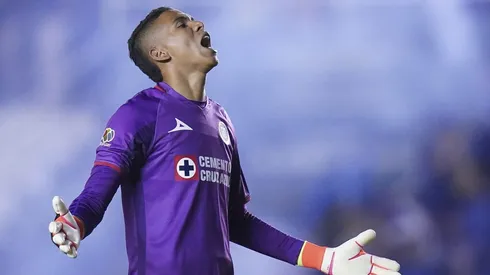 Kevin Mier se mantiene inamovible en el arco de Cruz Azul.