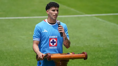 Jorge Sánchez enamora a la afición de Cruz Azul.