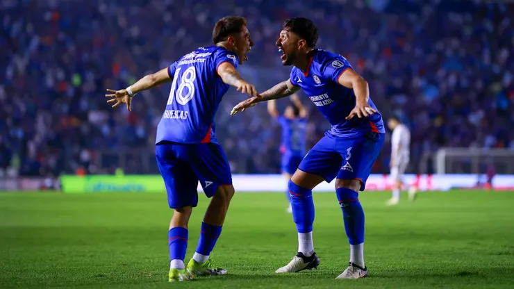 Rodrigo Huescas salde de Cruz Azul...por la puerta trasera.