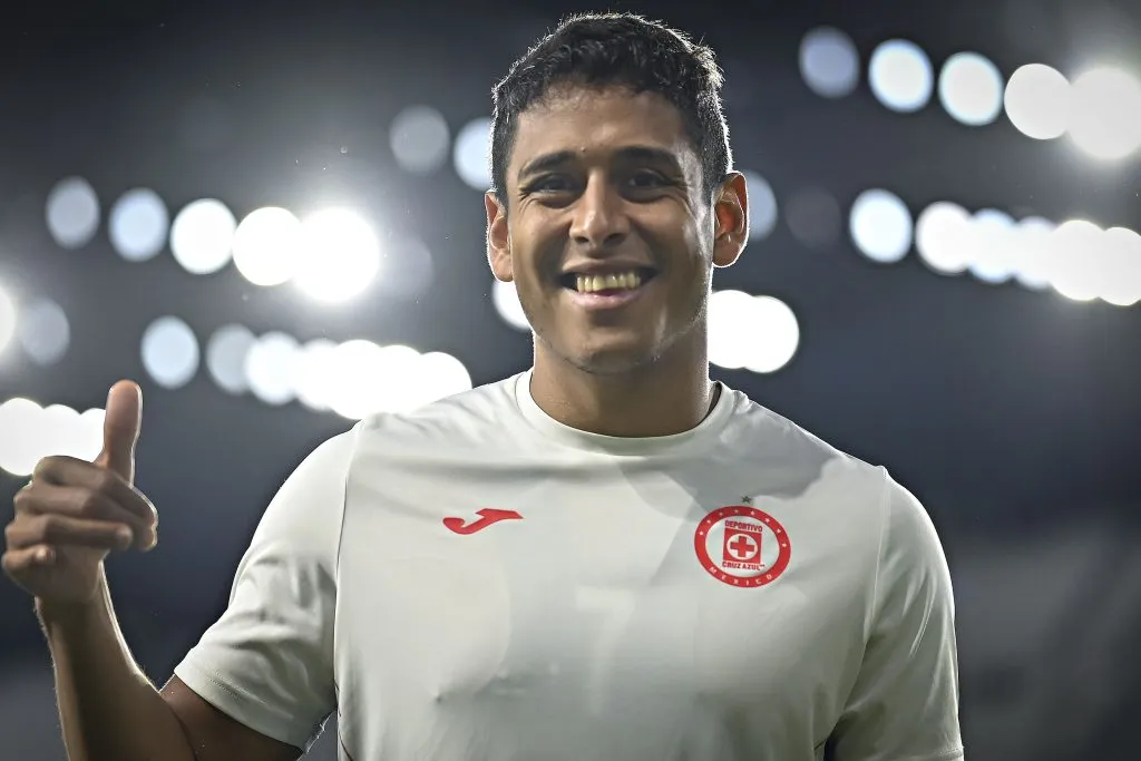 Luis Romo es refuerzo de Cruz Azul para el Apertura 2024 (Imago 7)