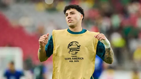 El defensor mexicano reportó este miércoles 3 de julio en las instalaciones de La Noria para sumarse a los entrenamientos.