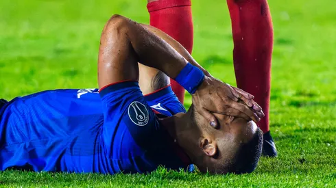 El delantero griego cayó lesionado en el duelo contra el América de Cali en el marco de la Copa Fundadores.