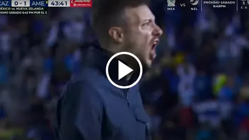 El festejo de Anselmi tras el gol de Giakoumakis.