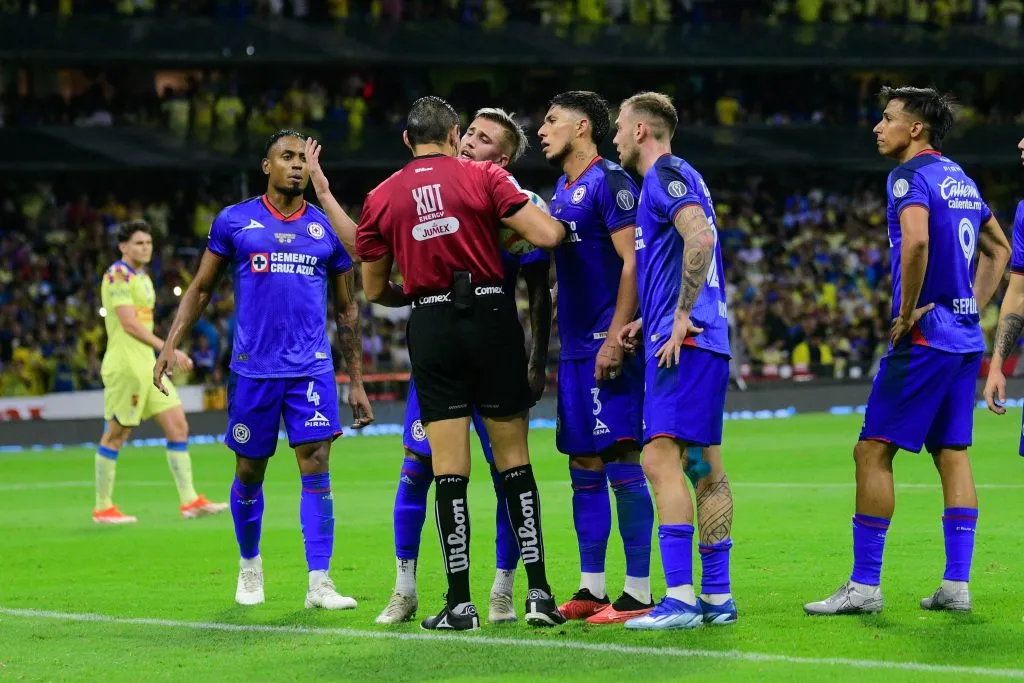 La última final se resolvió con un polémico penal en favor del América (Imago7)