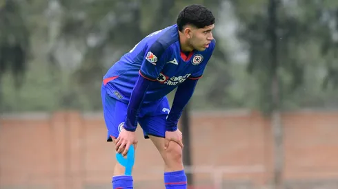 Carlos Vargas volvió en Cruz Azul: jugó el Clásico Joven Sub-23