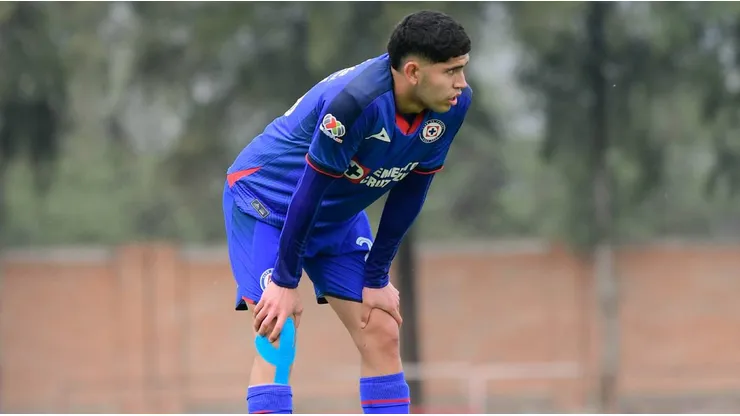 Carlos Vargas volvió en Cruz Azul: jugó el Clásico Joven Sub-23