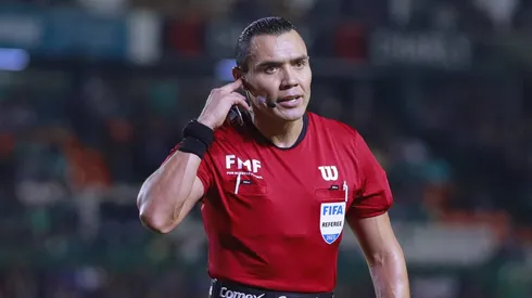 El Gato Ortíz fue suspendido y no pitará en la jornada 6 del Apertura 2024