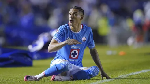 La venta de Uriel Antuna sorprendió al interior de Cruz Azul.