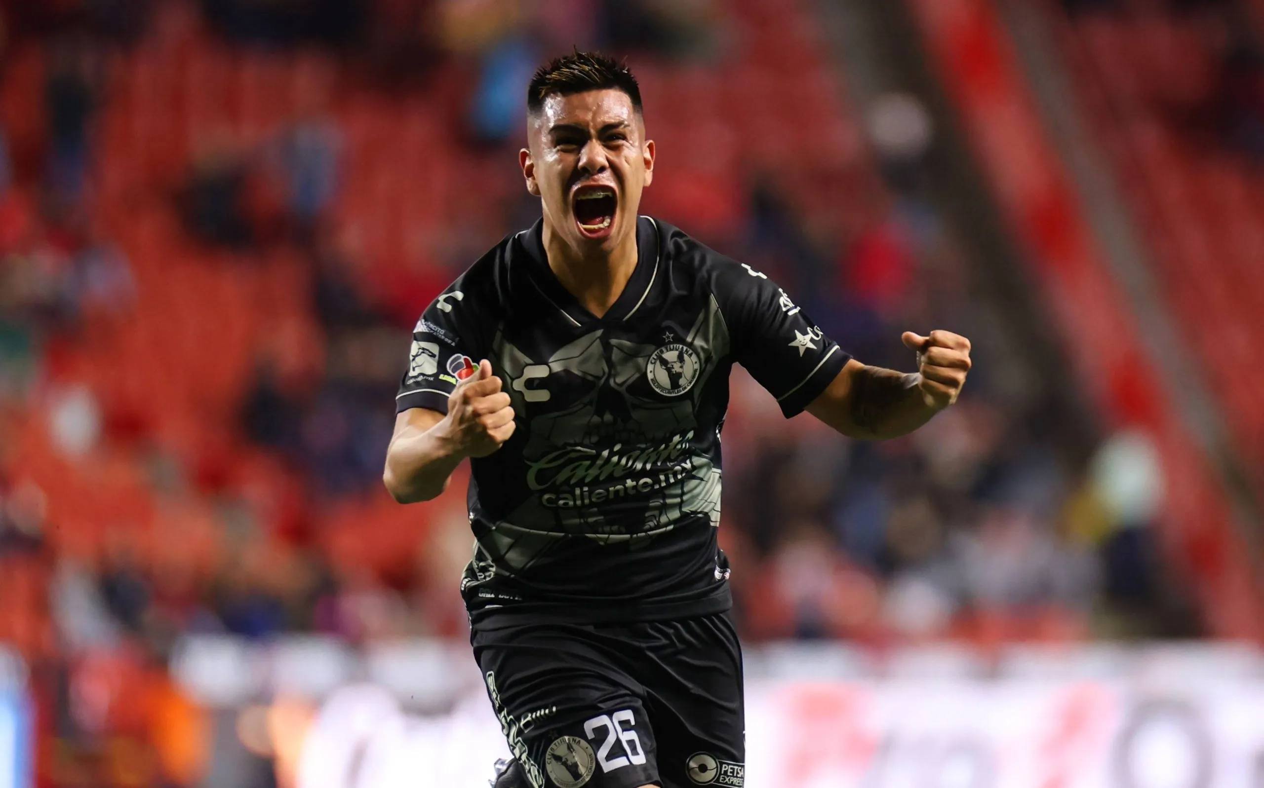 Efraín Álvarez, ex del Galaxy, una opción fiable pero difícil. (IMAGO)