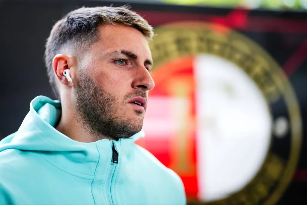 La postura de Santi Giménez ante el interés del Bayer Leverkusen (Imago)