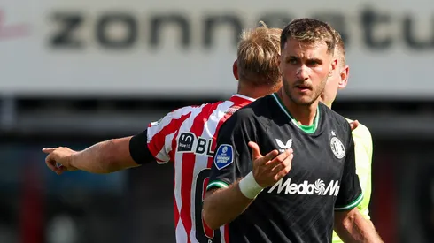 El conjunto de la Premier League parece decidido a contar con el delantero mexicano para esta temporada.