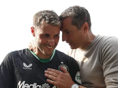 Entrenador del Feyenoord habló de la posible salida de Santi Giménez