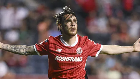 El Canelo Angulo fue uno de los tantos futbolistas que tantearon los cementeros en el mercado de pases de este Apertura 2024.