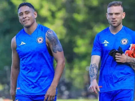 Regresa a la tradición: el uniforme elegido contra Gallos