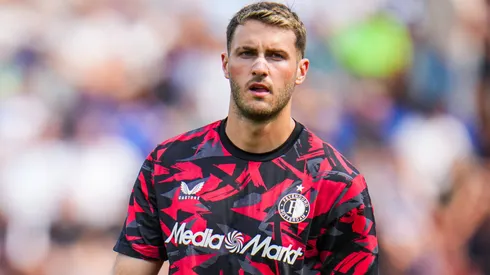 Revelan la postura del Nottingham Forest con Santiago Giménez