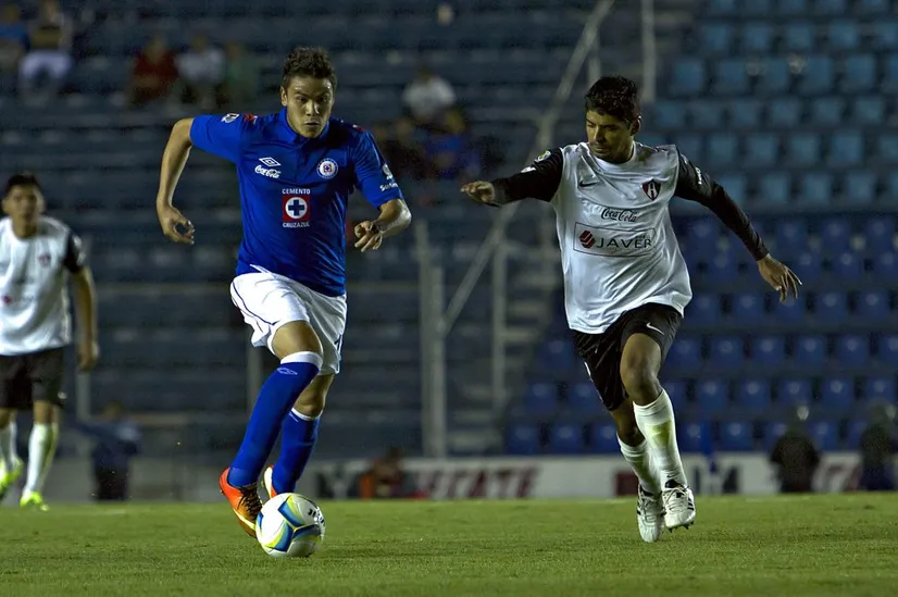 Pablo Barrera dejó West Ham para jugar en Cruz Azul (Imago).