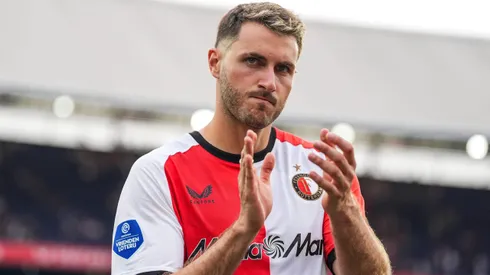 Santiago Giménez sigue en el Feyenoord.