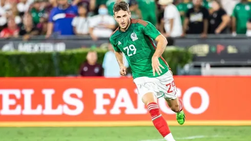 Santiago Giménez con México