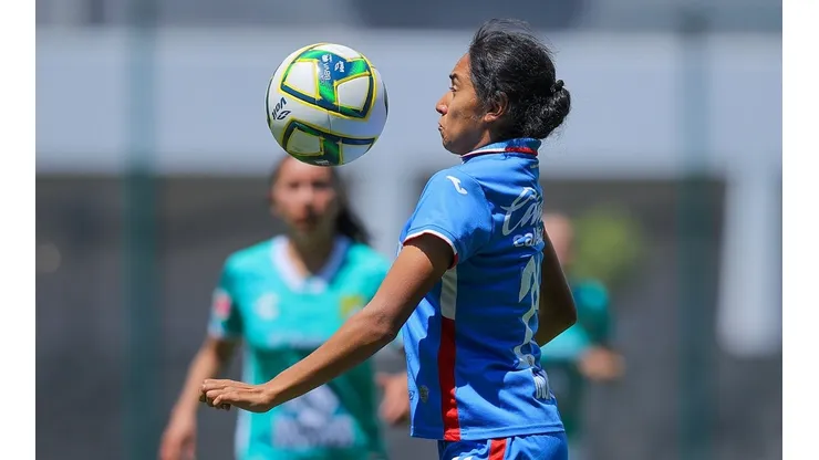 La joven futbolista dio un paso más en su proceso de formación con La Máquina.