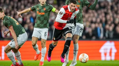 Santiago Giménez en el partido contra el Shakhtar