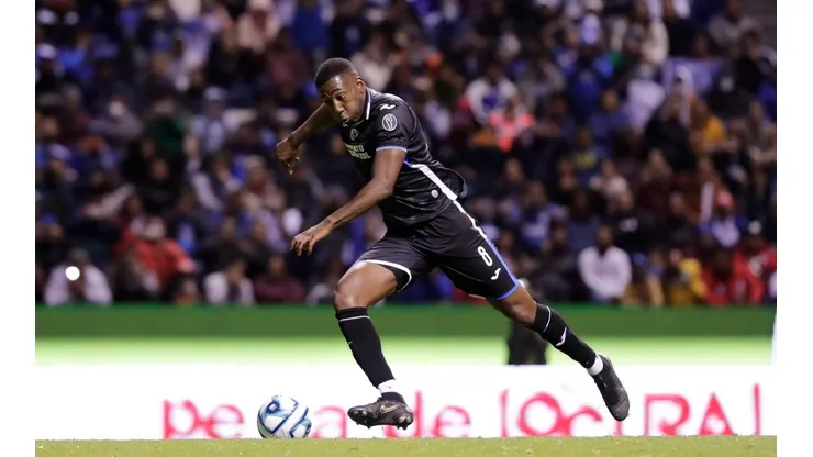 El delantero uruguayo no ha podido consolidarse como titular de Cruz Azul.