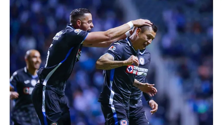 La directiva de Cruz Azul prepara una notable reconstrucción del plantel.