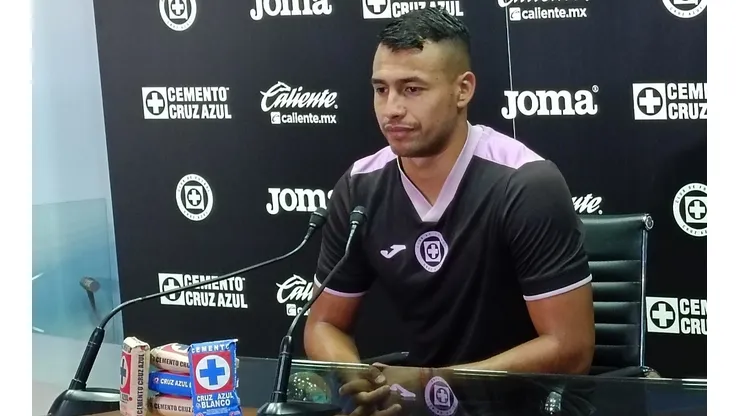 En sus tres torneos con Cruz Azul, el atacante andino solo ha logrado un gol.