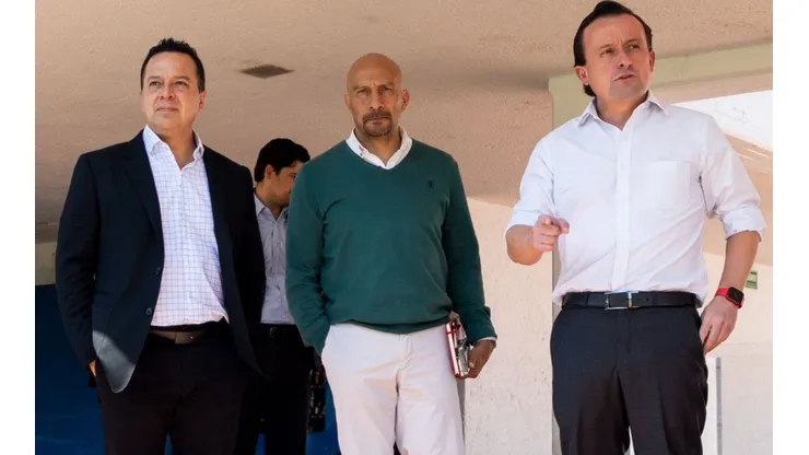 Víctor Velázquez, Oscar Pérez y Mikel Arriola se reunieron en La Noria.