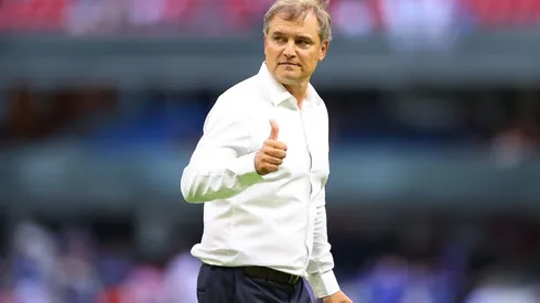 Diego Aguirre fue DT de Cruz Azul durante poco menos de tres meses.