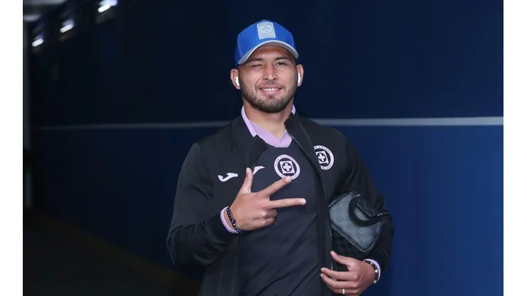 Juan Escobar en un partido con Cruz Azul