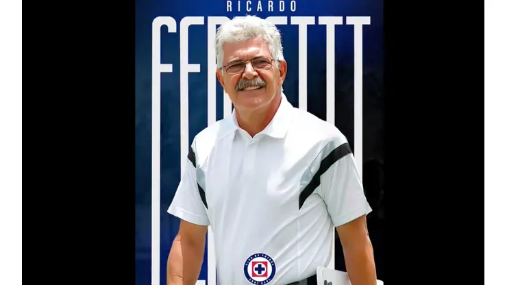 Cruz Azul presentó de manera oficial al Tuca Ferretti como su nuevo DT.